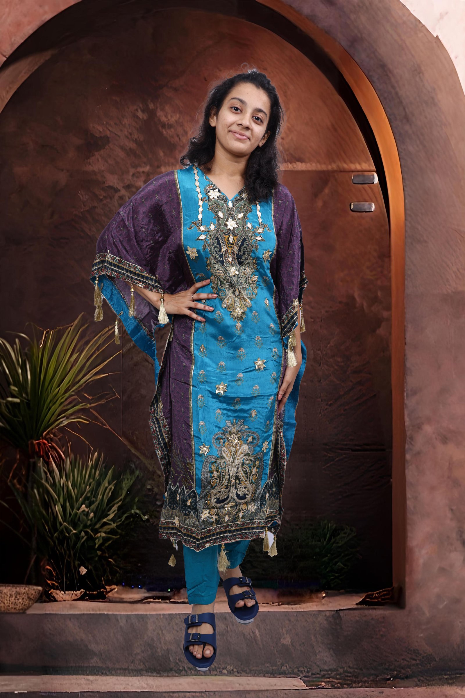 Women Embroidery Gotta Patti Kaftan Kurta with Bottom