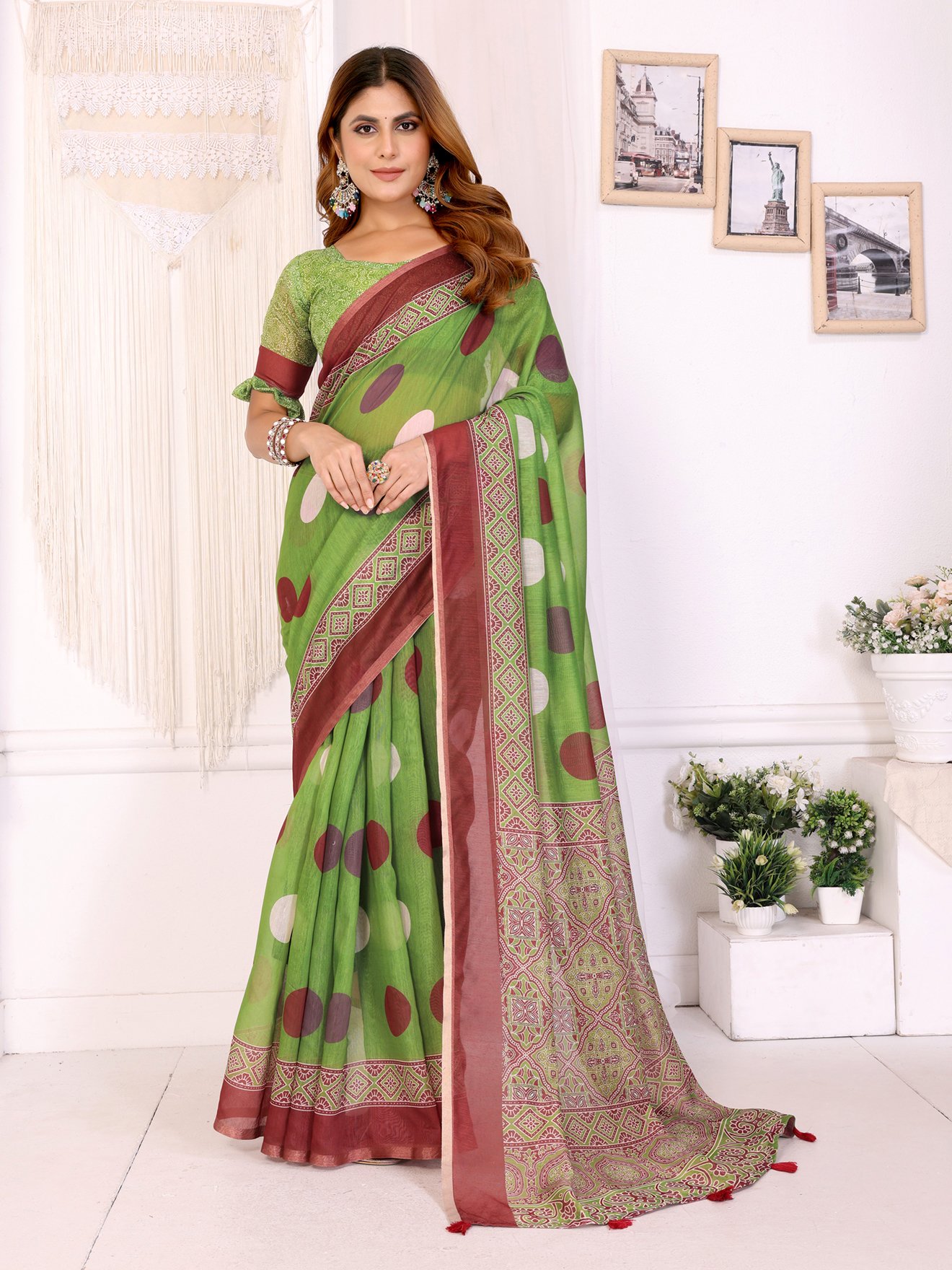 Elegant Handwoven Green Paithani Silk Linen Saree with Butti Work